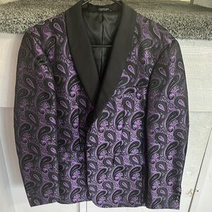 Purple and Black Paisley Sport Coat with Elegant Sheen